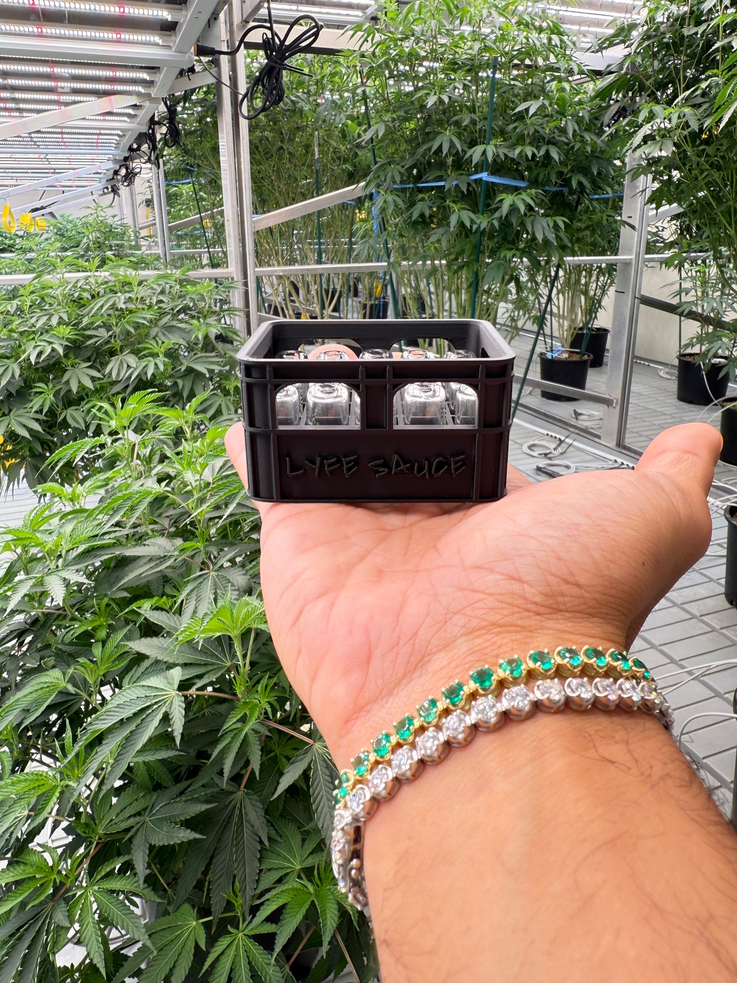 Mini crate with custom LYFESAUCE Glass Bullet Tips