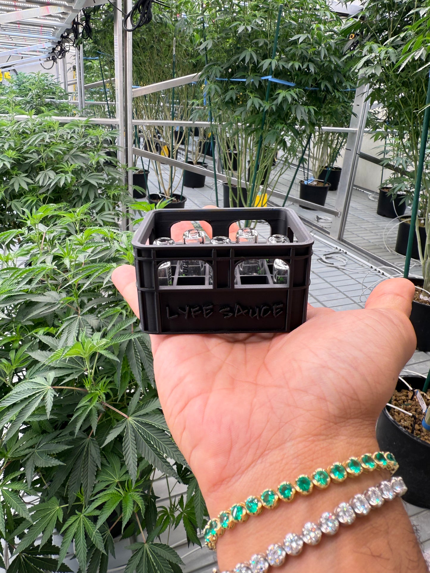 Mini crate with custom LYFESAUCE Glass Bullet Tips